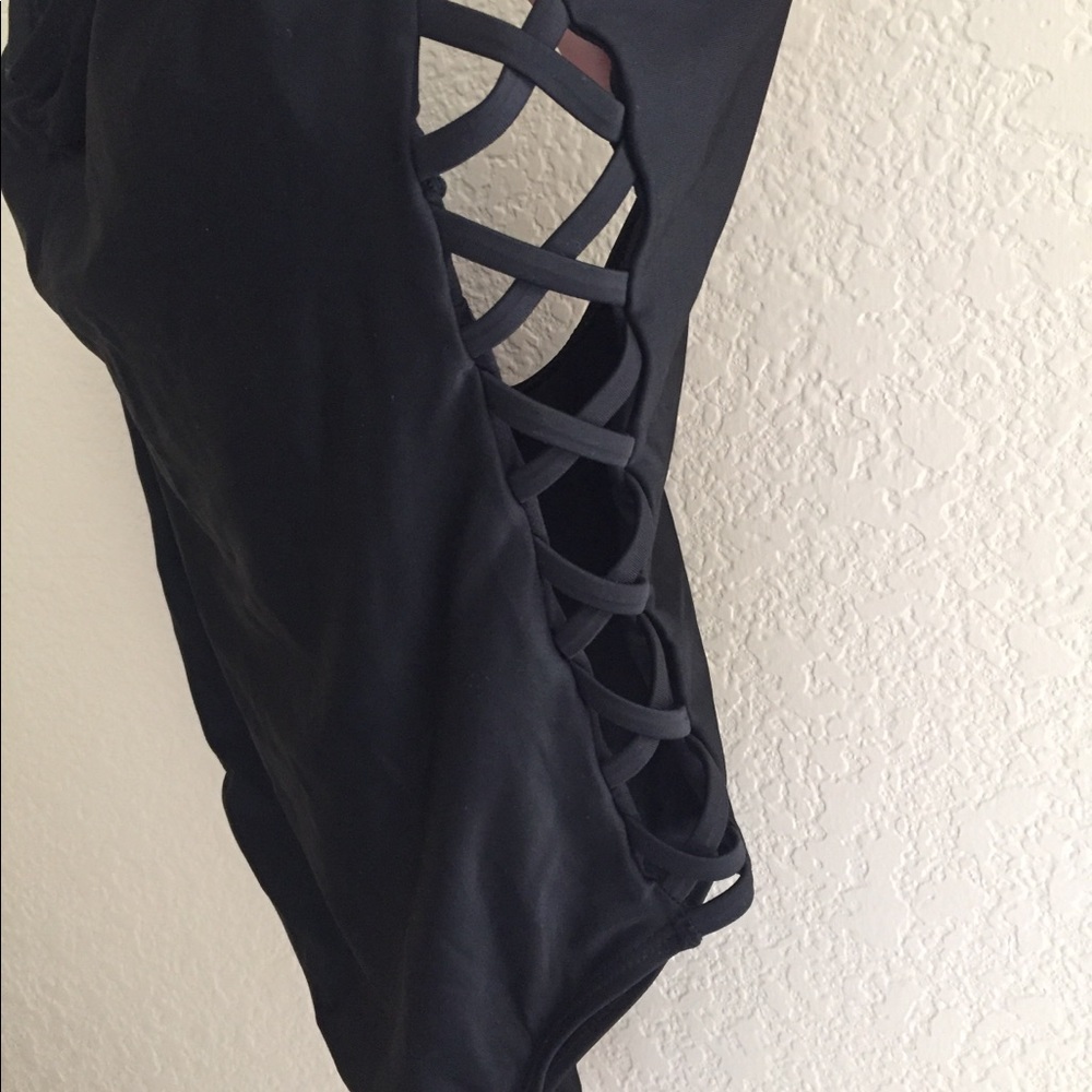 Swimsuit - Picture 3 of 3